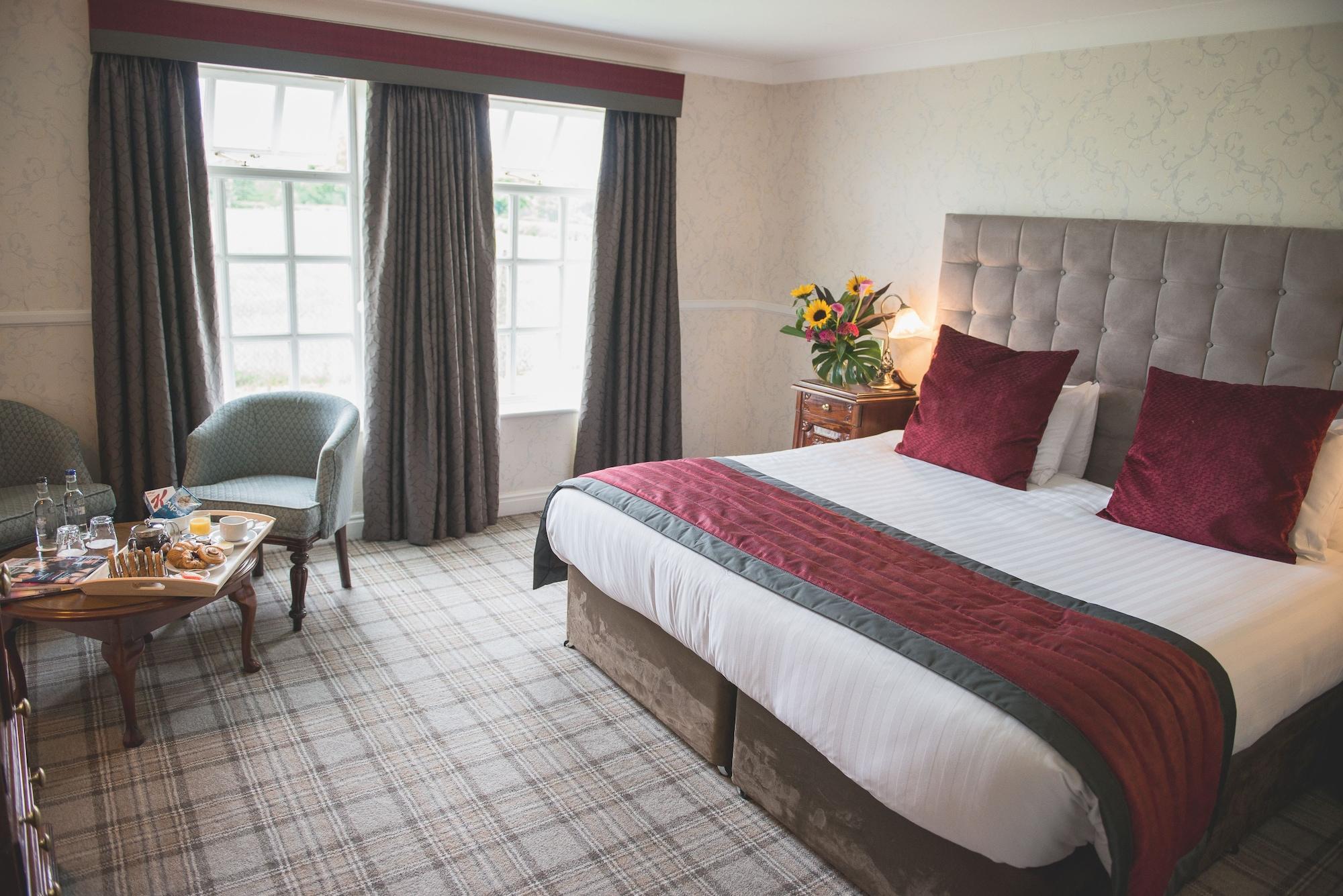 Mere Court Hotel ナッツフォード エクステリア 写真