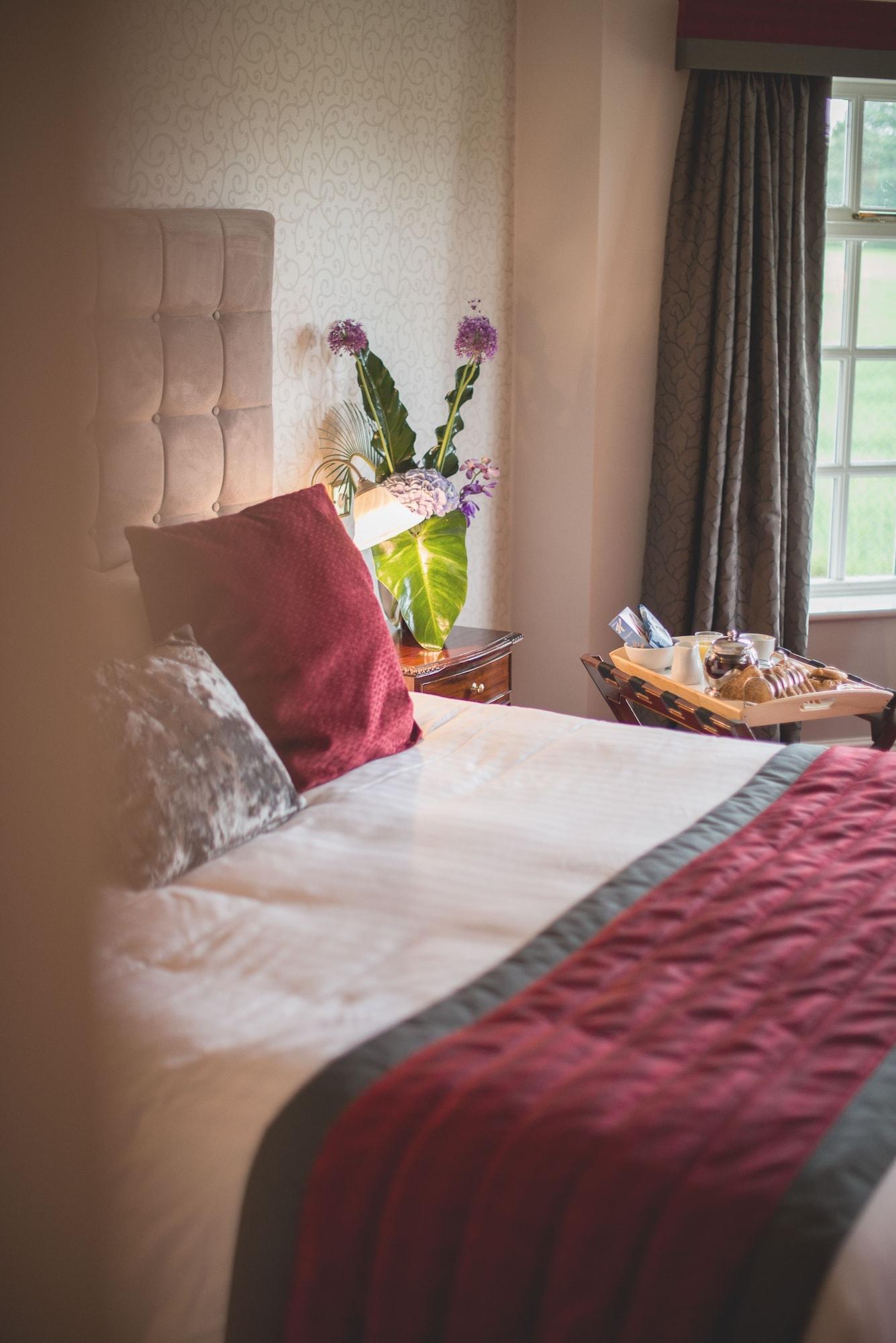 Mere Court Hotel ナッツフォード エクステリア 写真