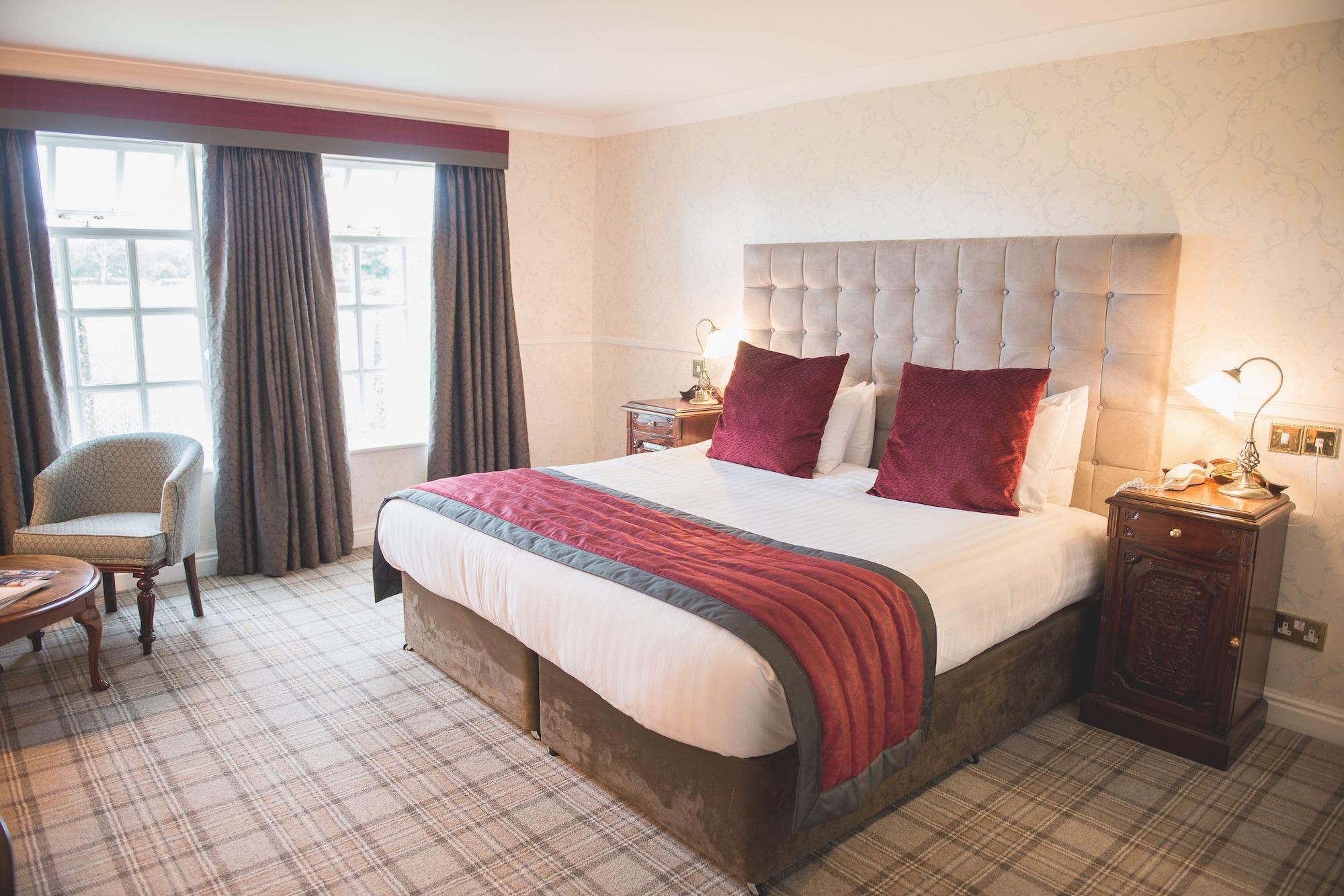 Mere Court Hotel ナッツフォード エクステリア 写真