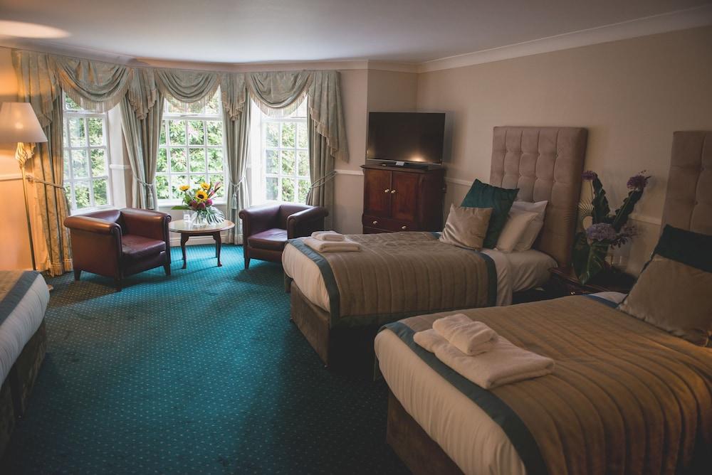 Mere Court Hotel ナッツフォード エクステリア 写真