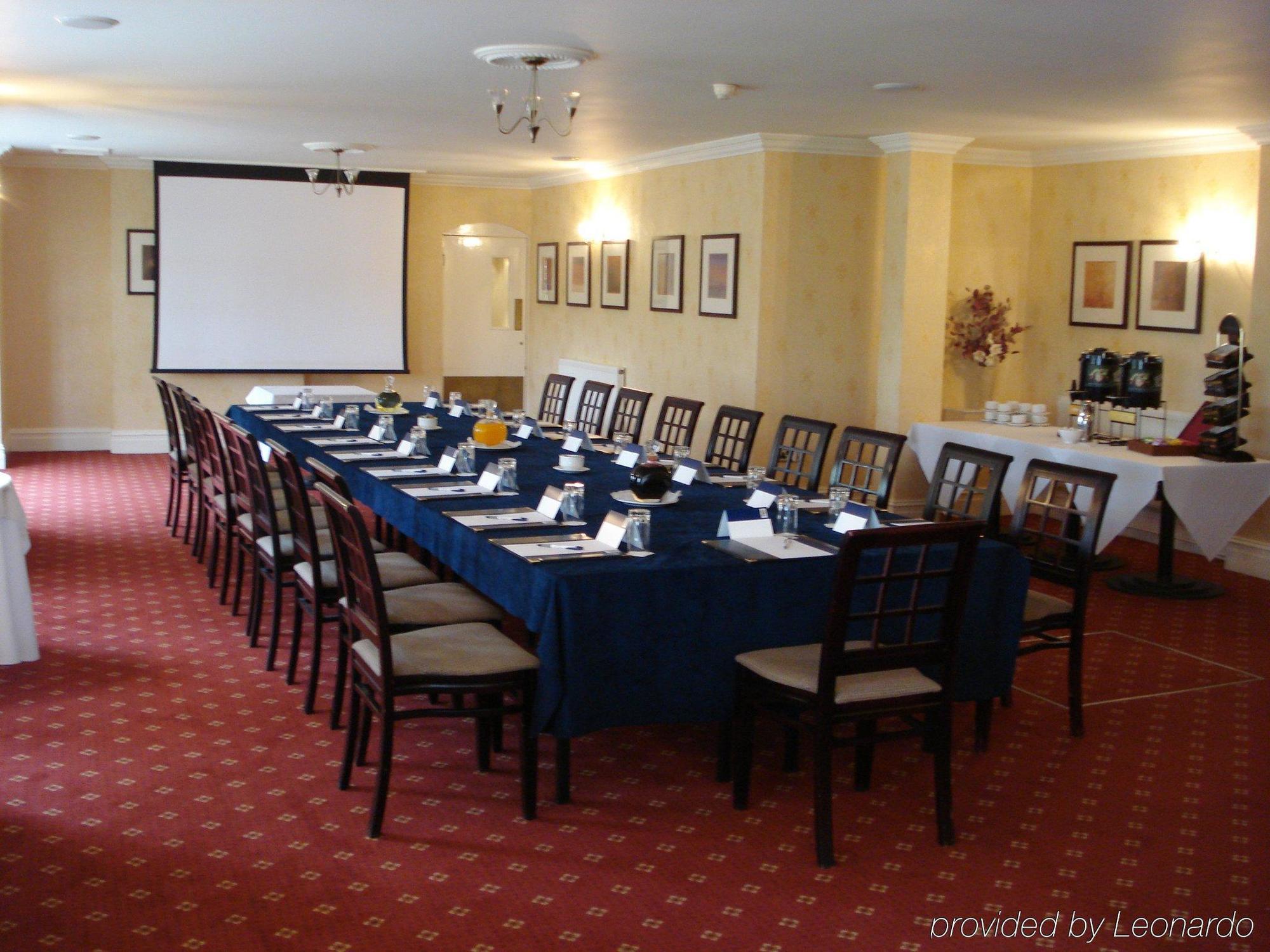 Mere Court Hotel ナッツフォード 設備 写真