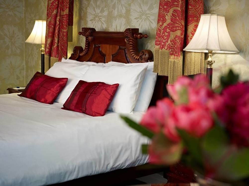 Mere Court Hotel ナッツフォード エクステリア 写真